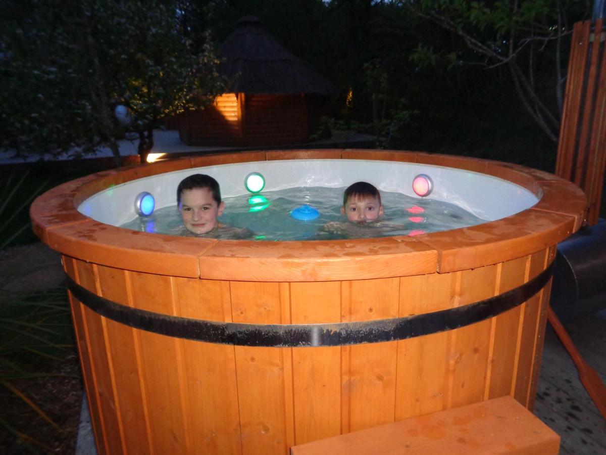 Villa Tonn"O Loisirs Servel Esterno foto